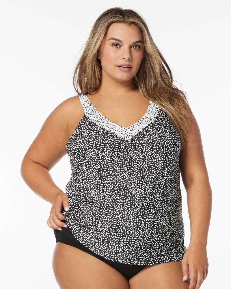 Front of a model wearing a size 36D CORE TANKINI in CAST-BLACK by Coco Reef. | dia_product_style_image_id:332678